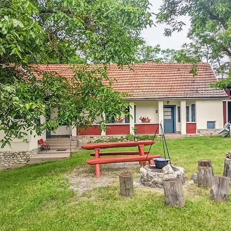 Magyar Route 66 Vendégház *